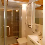 Rimbombin מלון Burgo