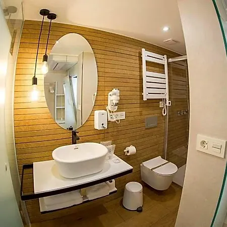 Hotel Rimbombin 2*